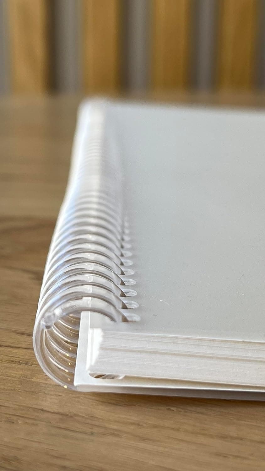 A4 Boyutunda Şeffaf Kapağa Sahip Yırtılmaz Su Geçirmez Spiralli 60 Yapraklı Defter, Ofis İçin İdeal, Planlayıcı (Çizgisiz)